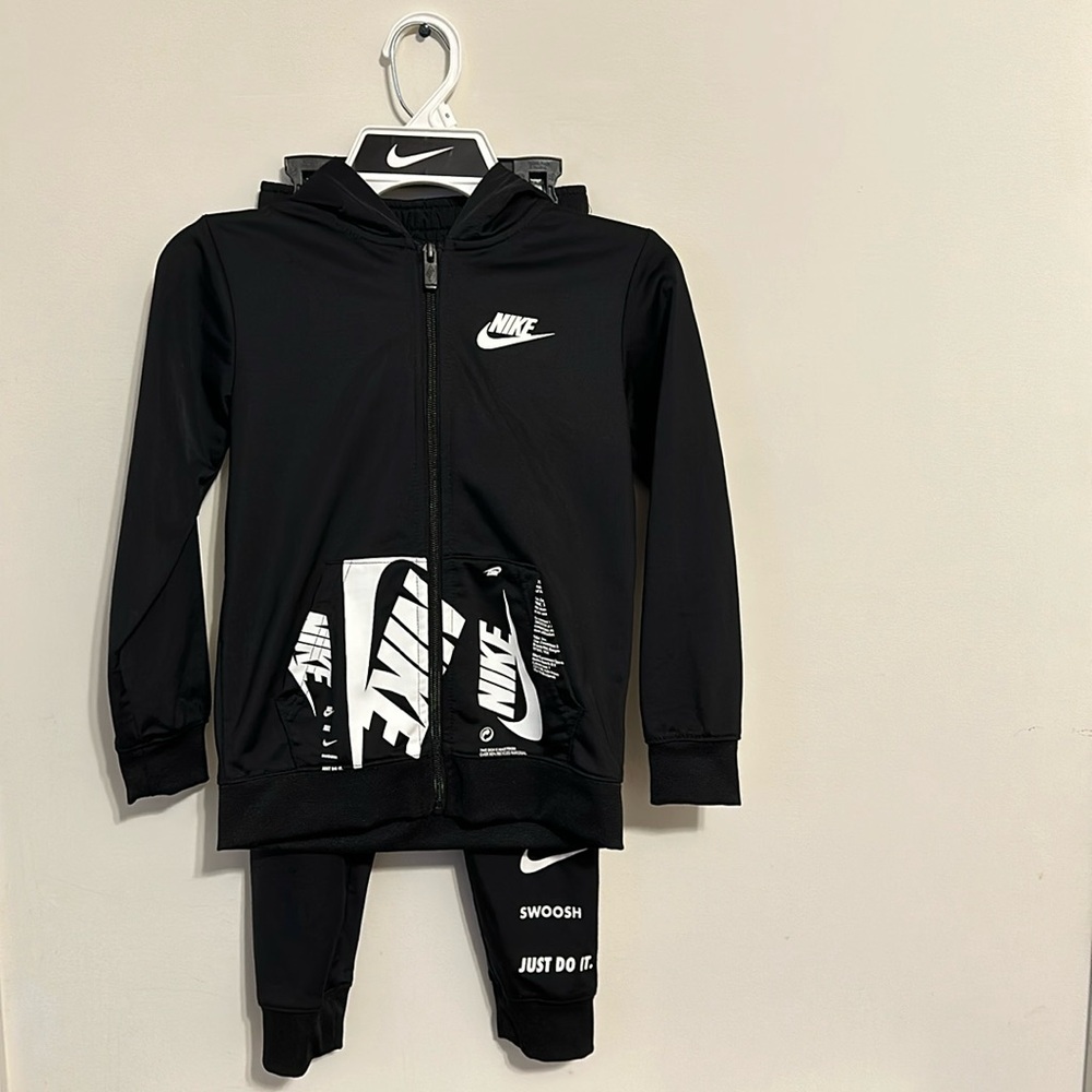 Youth Boys Nike Sweatsuit- Color:Black Size:6M